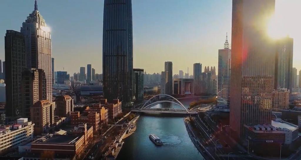 “劳动最美丽”bat365在线中国登录入口劳动教育微视频《我是小小小工匠》
